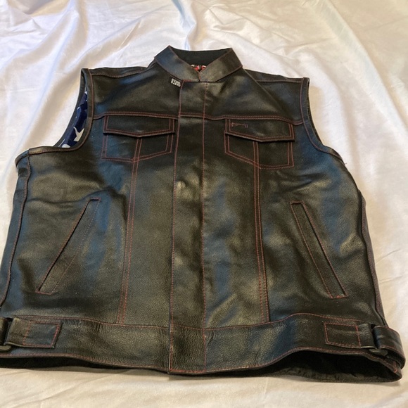 Jackets for bikes black leather vest size M with conceal carry pockets - Picture 1 of 16
